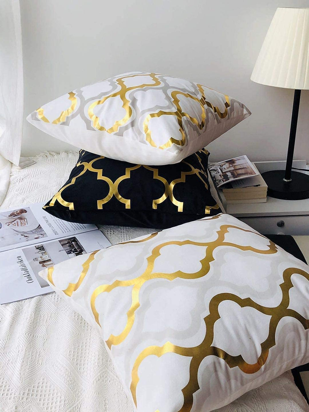 ZLINA Home Decorative Set of 4 Throw Pillow Covers Gold Foil Pillow Covers 18 ×18 Inch Geometric Square Cushion Covers Decor Couch Sofa Bedroom(Black and Gold)